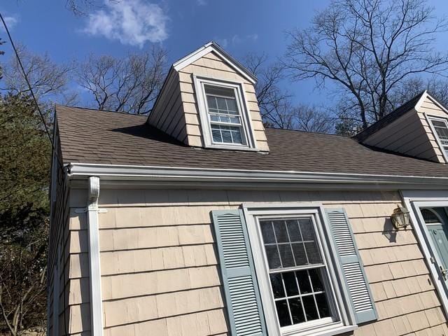 We replaced the entire front part of the asphalt shingle roof.


